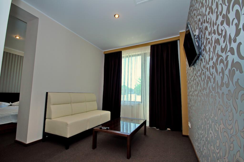 Hotel Eden Tulcea Exterior foto